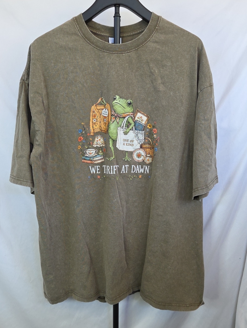 Comfort Colors Style We Thrift At Dawn Cottagecore Frog Tee 2XL